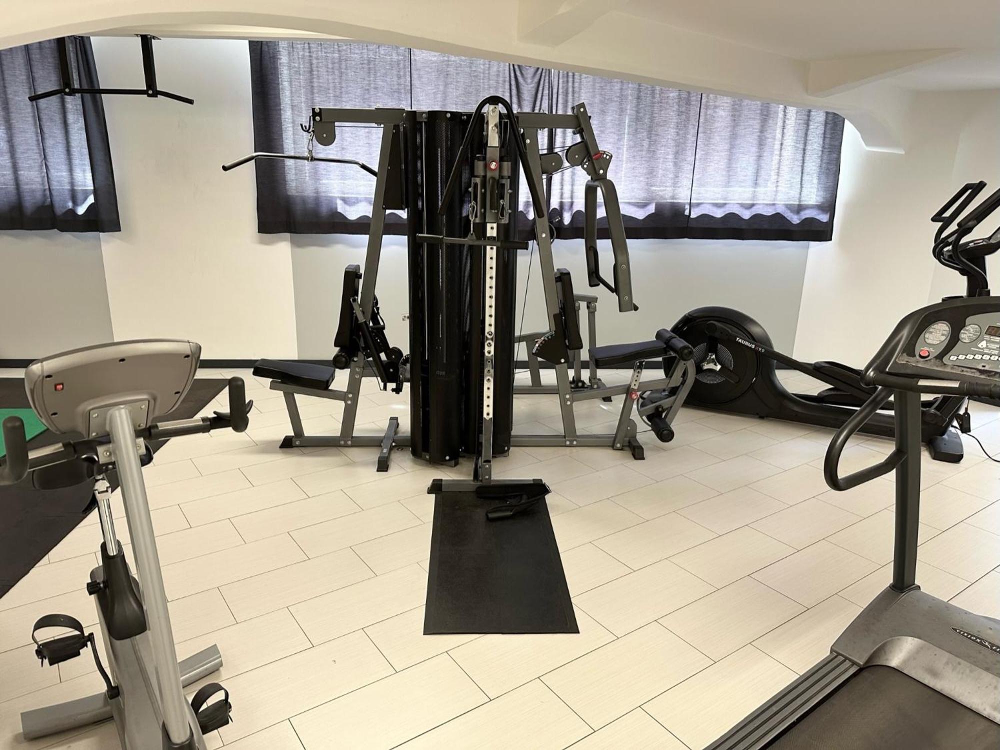Meos 3 -Zentrum-Hofblick-Gym-Netflix 라이프치히 외부 사진
